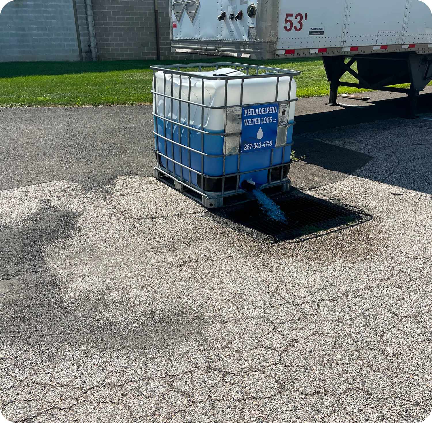 dye testing blue container in action