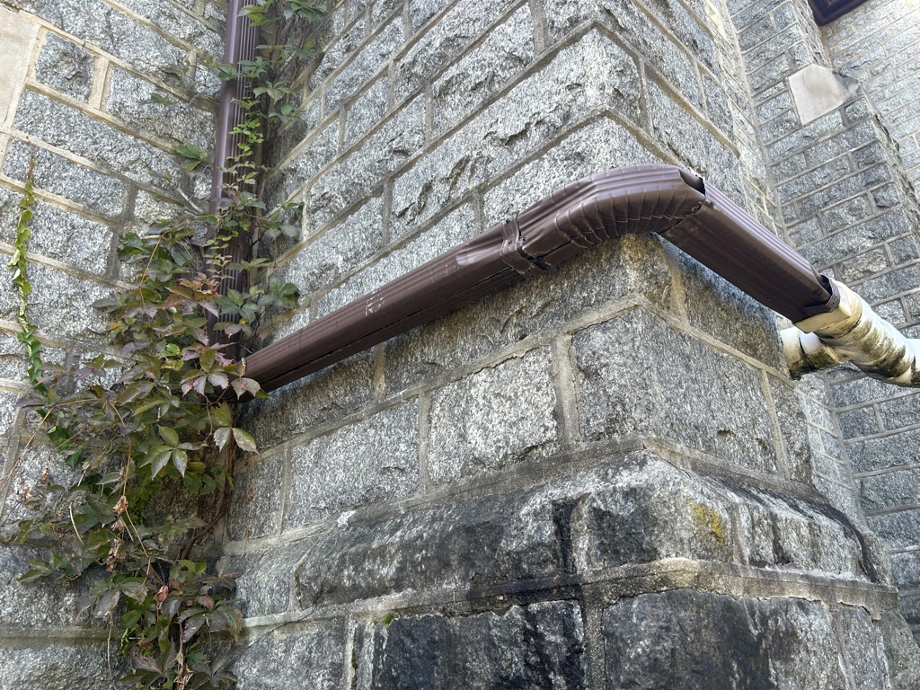 roof drain repair Benefits of service